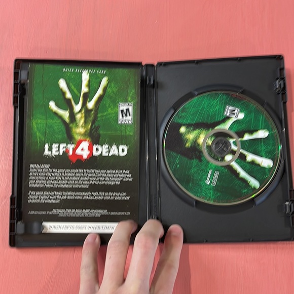 Left 4 dead pc disk game - Picture 3 of 5
